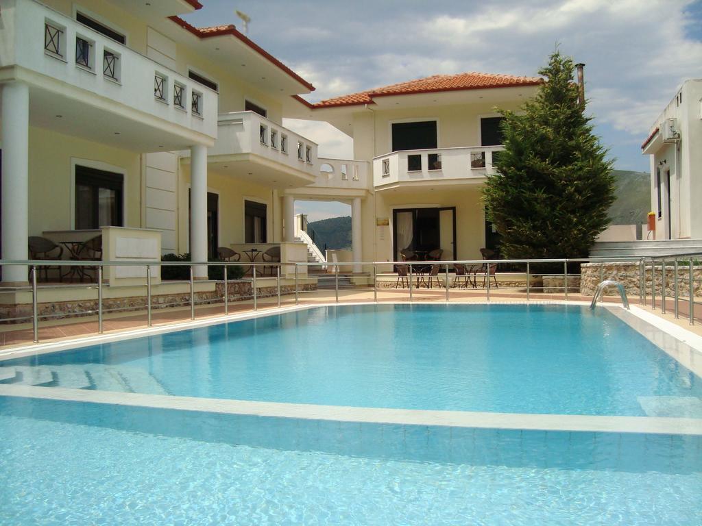Appartamento Kourtis Paramythia Esterno foto