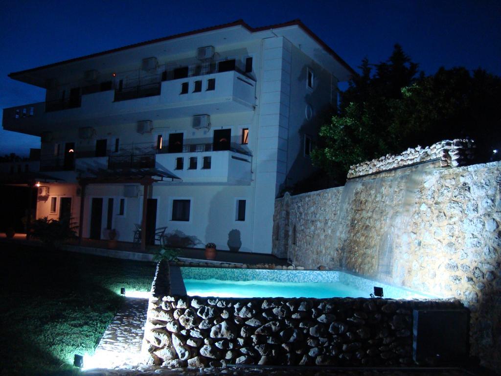 Appartamento Kourtis Paramythia Esterno foto