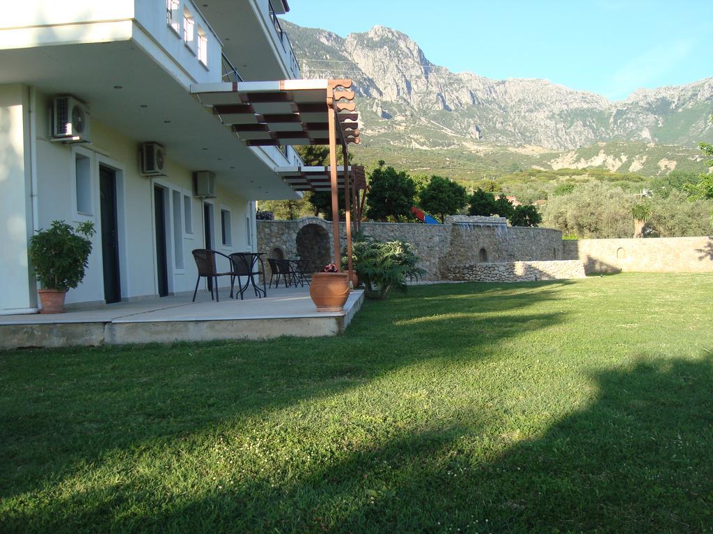 Appartamento Kourtis Paramythia Esterno foto